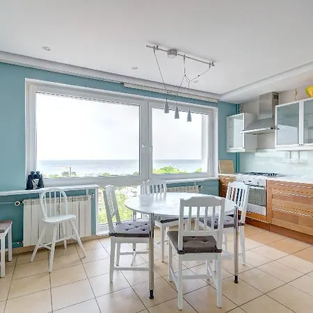 Dom & House - Level Eleven Sea View Hotell 3*