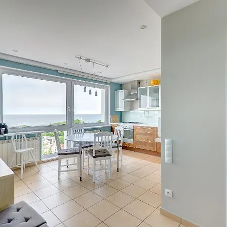 Dom & House - Level Eleven Sea View Hotell 3*